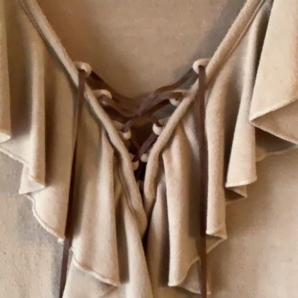 Sexy Tan Ruffled Top Brown Laced Front + Bell Long Sleeves Size M - Picture 2 of 6